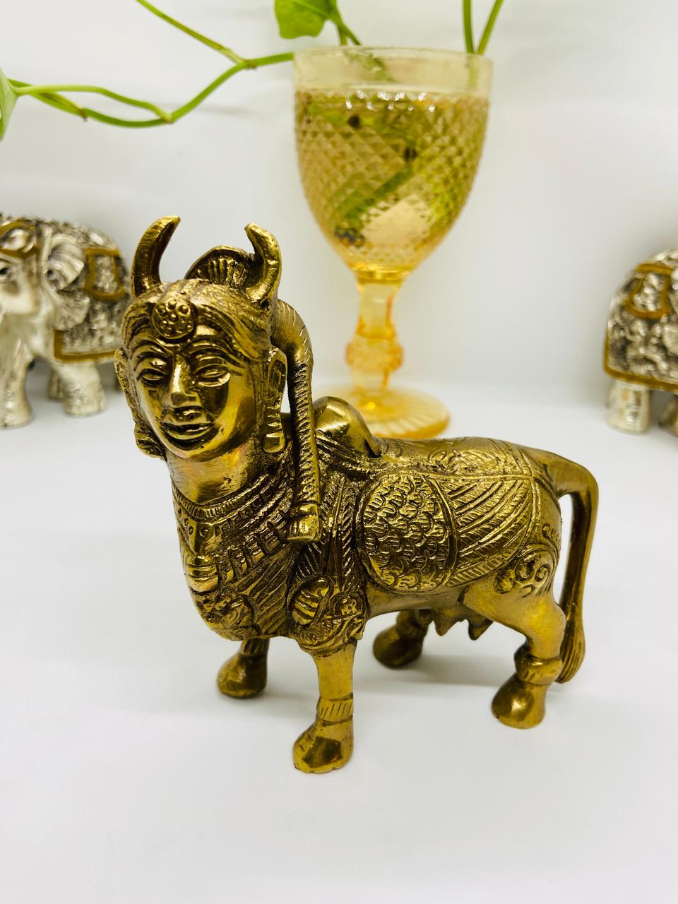 Kamdhenu Cow (820 GM)