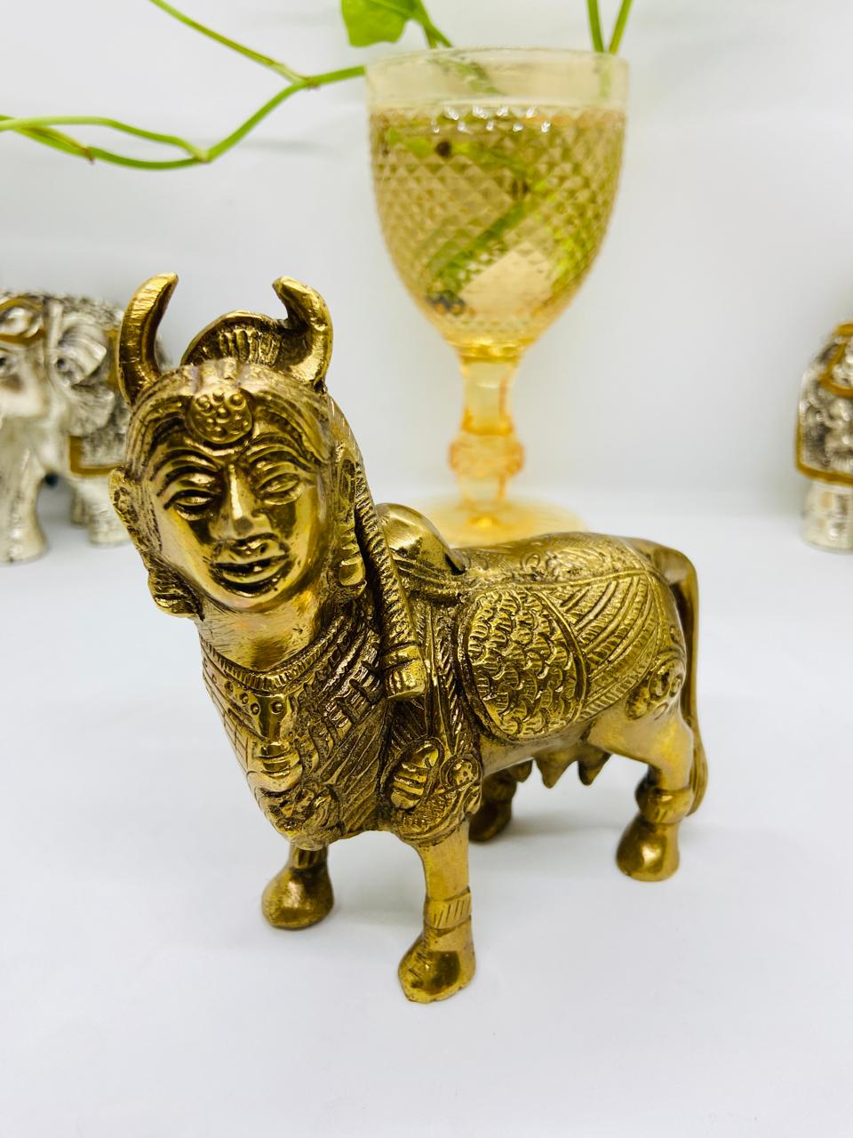 Kamdhenu Cow (820 GM)